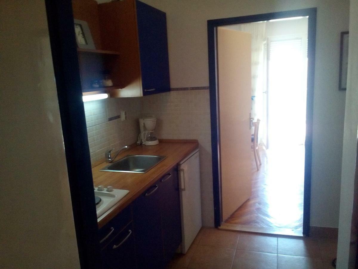 Apartman "Tatjana" เยเซรา ภายนอก รูปภาพ