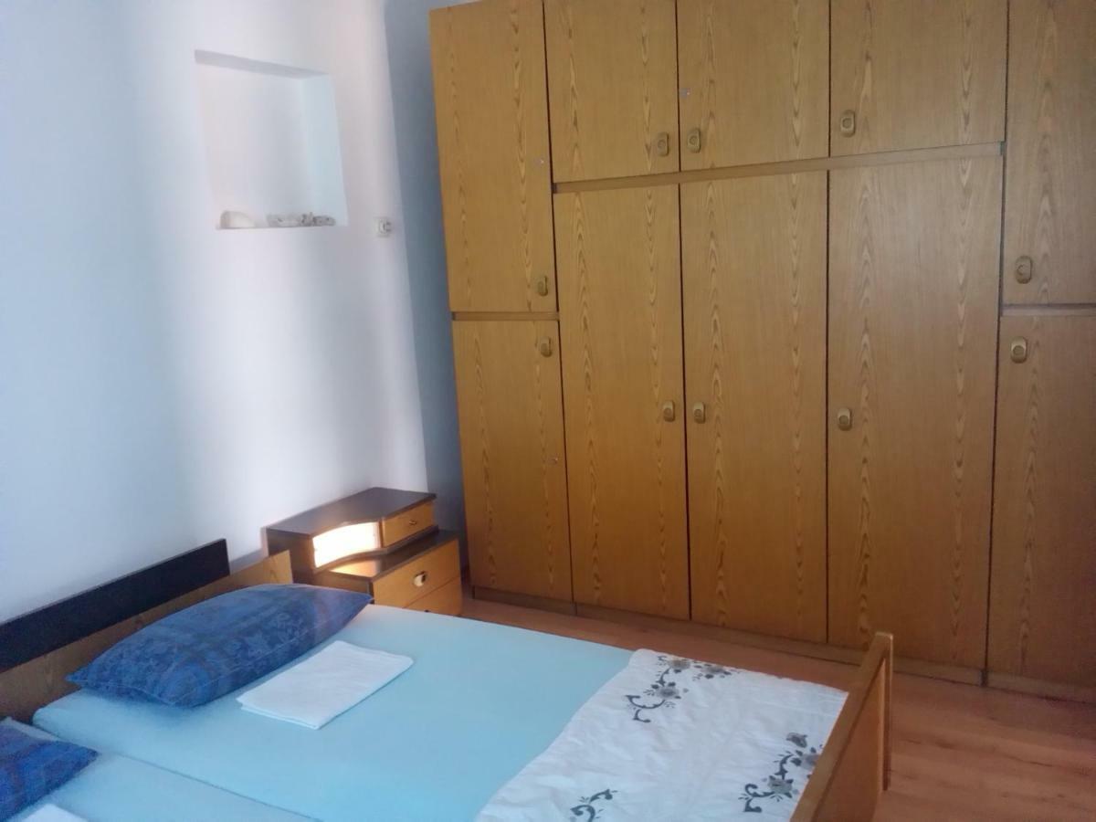 Apartman "Tatjana" เยเซรา ภายนอก รูปภาพ